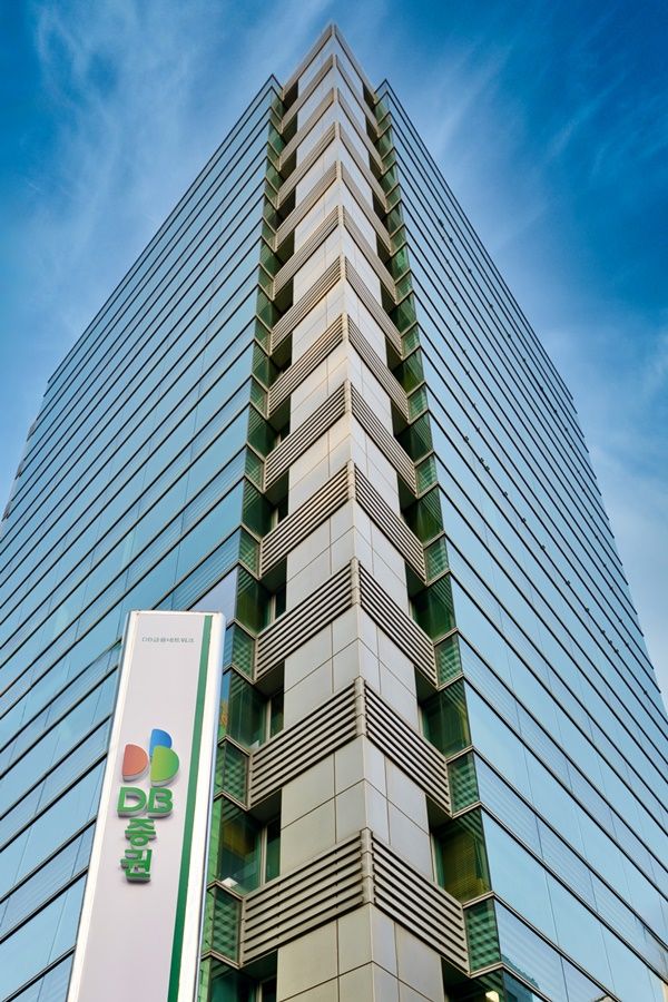 DB Financial Investment Still Faces PF Overhang After Metrics Improve
